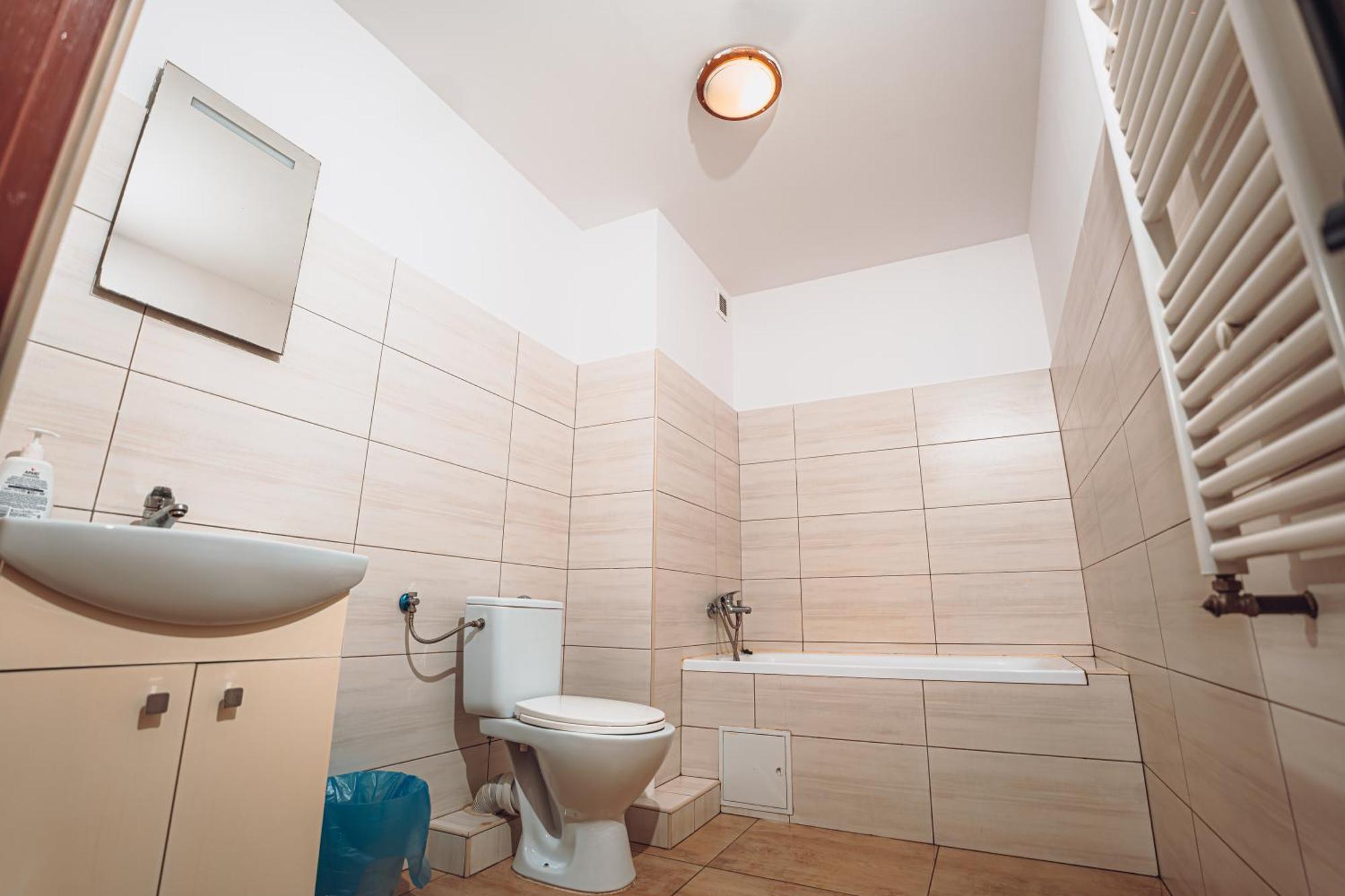 Kalwados Hotel Radzymin Bagian luar foto