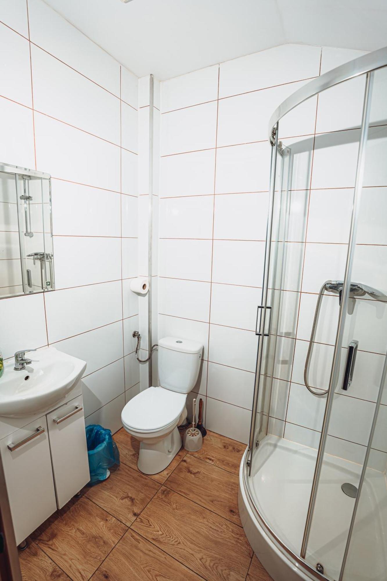 Kalwados Hotel Radzymin Bagian luar foto