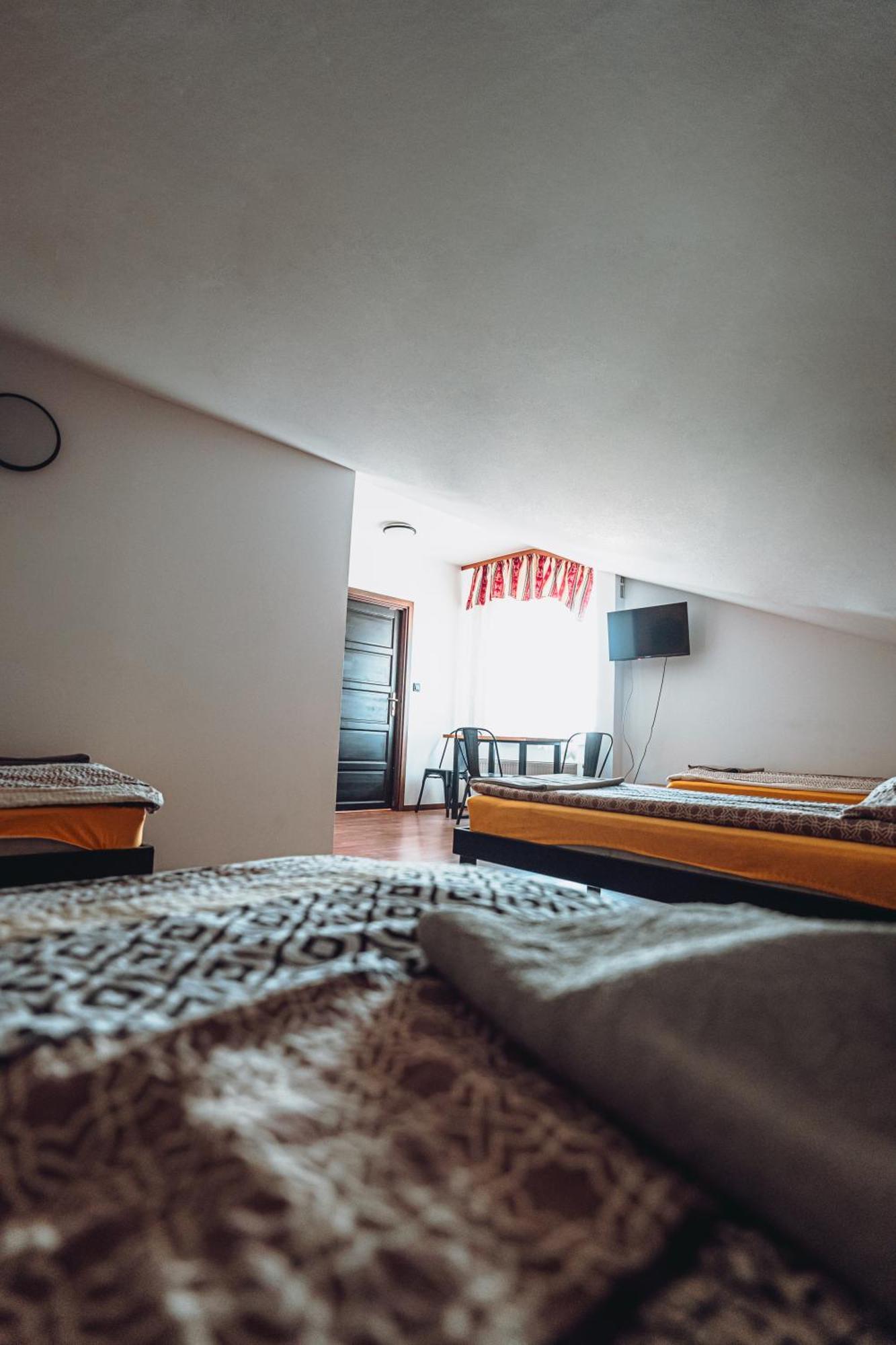 Kalwados Hotel Radzymin Bagian luar foto